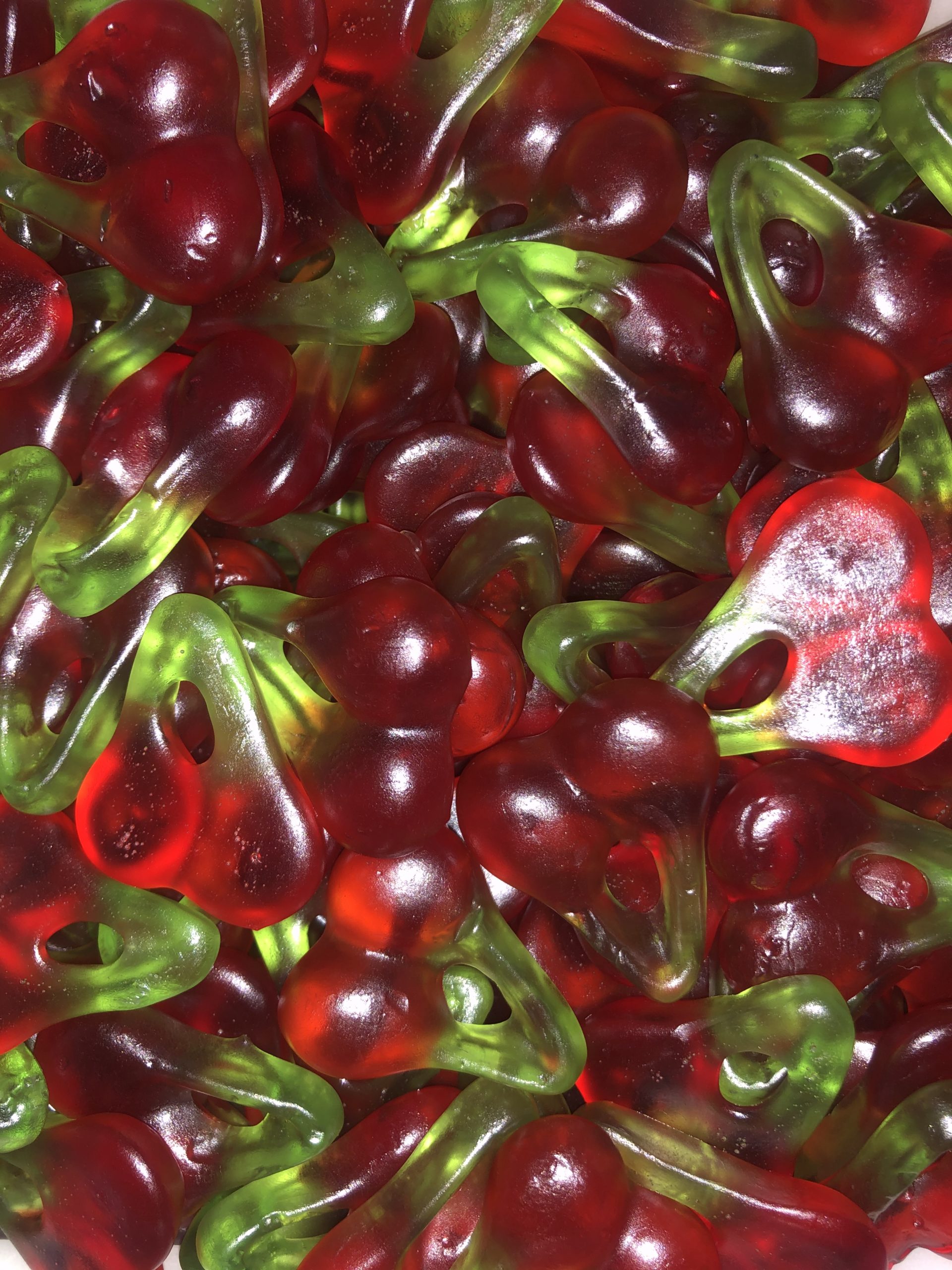 Se Haribo Happy Cherries hos Honning-krukken.dk